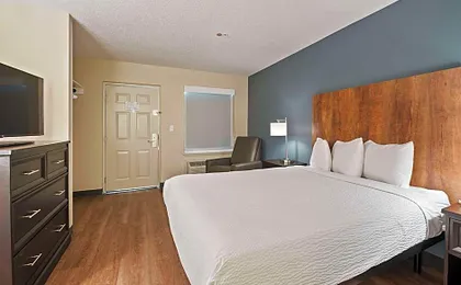 Extended Stay America Suites - Miami - Airport - Blue Lagoon