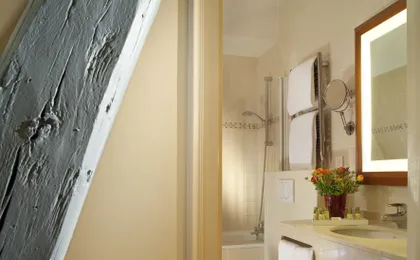 Htl Relais Montmartre