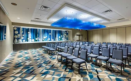 Holiday Inn Express & Suites Orlando At Seaworld By IHG