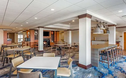 Fairfield Inn & Suites by Marriott Madison East