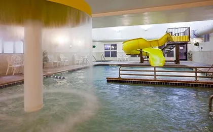 Expressway Suites Fargo