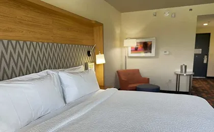 Holiday Inn & Suites Fayetteville W-Fort Bragg Area by IHG