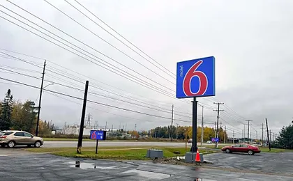 Motel 6 Sault Ste. Marie, ON