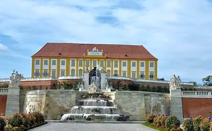 BIRKENHOF GOLS - B & B - Wohlfühl Hotel mit Wochenend-Restaurant
