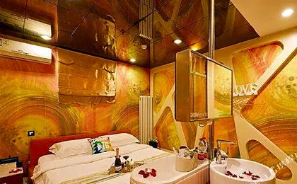 Wan'ai Lover Hotel (Beijing Zizhuqiao)