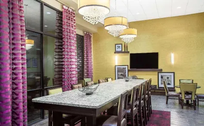 ORLANDO PALMS HOTEL (EX-RAMADA BY WYNDHAM ORLANDO FLORIDA MALL)