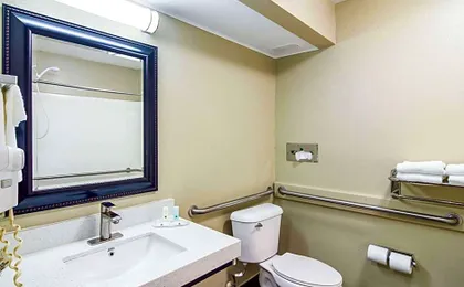 Quality Inn & Suites Canton, GA