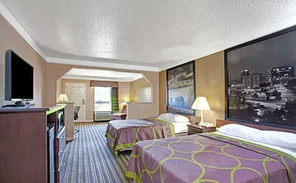 Super 8 by Wyndham Knoxville East