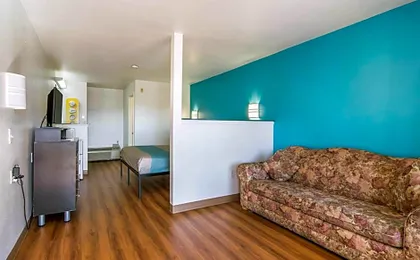 Motel 6 Portland, OR Mall 205