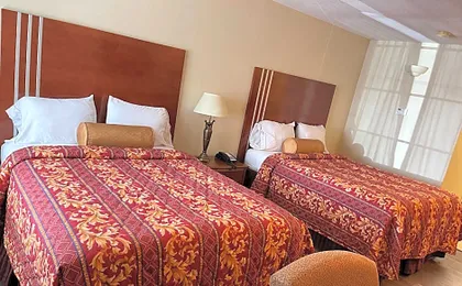 Riviera Inn and Suites