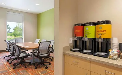 Home2 Suites by Hilton Albany Wolf Rd.