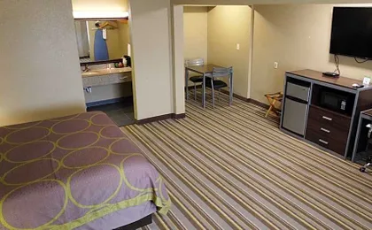 Super 8 by Wyndham Kingsville