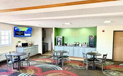 Super 8 by Wyndham Sweet Springs