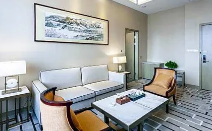 Fengze Business Hotel
