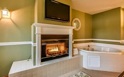 Wild Iris Inn