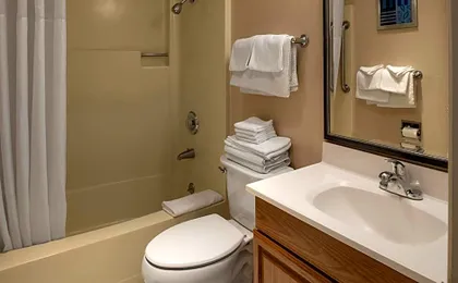 Scottish Fairway Inn
