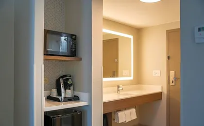 Holiday Inn Express Frazer - Malvern By IHG