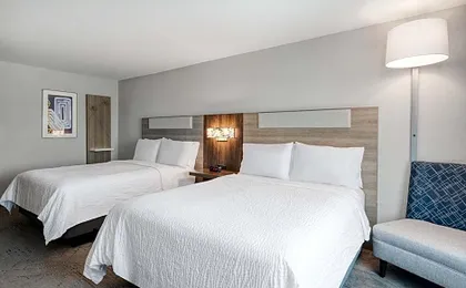 Holiday Inn Express Hotel & Suites Greenwood By IHG