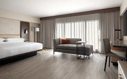 Marriott Riverside at the Convention Center