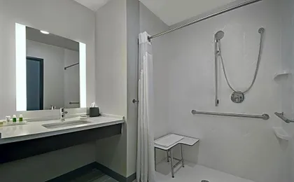 Holiday Inn Grand Rapids North By IHG