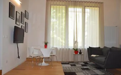 bright and silent apartment near two towers