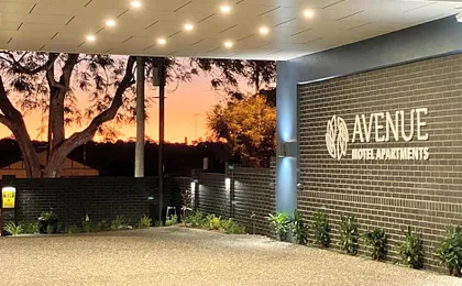 AVENUE MOTEL APARTMENTS