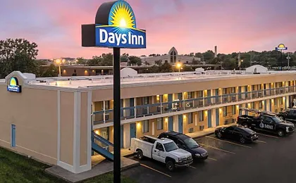 Days Inn by Wyndham Fort Wayne