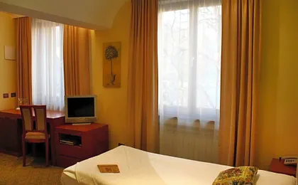 Hotel Park Central