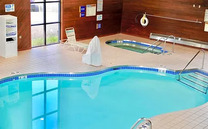 Days Inn & Suites by Wyndham Wausau