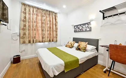 City London Hotel
