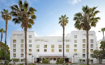Sandbourne Santa Monica, Autograph Collection