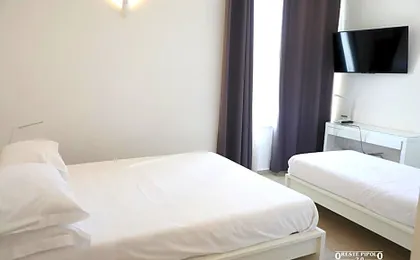 Up Hotel