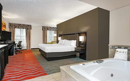 Holiday Inn Hotel & Suites College Station-Aggieland By IHG