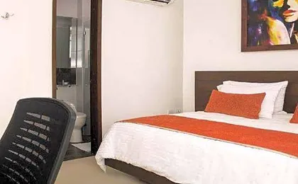 Hotel Titanium Plaza