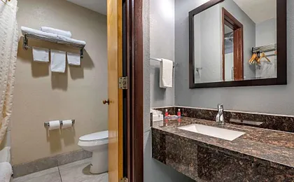 Econo Lodge Lafayette near University