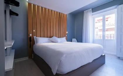 BANDB HOTEL MADRID FUENCARRAL 52 (EX-HOSTAL NURIA)