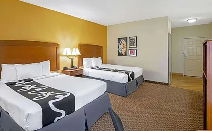 La Quinta Inn & Suites by Wyndham Lawton / Fort Sill
