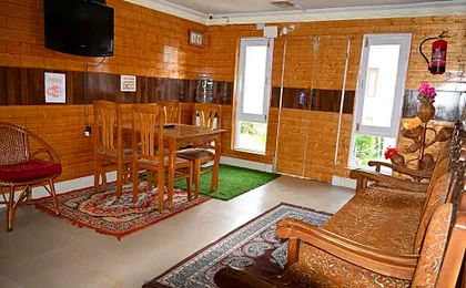Magic Himalayan Cottage