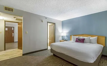 Clarion Hotel Jackson Northwest