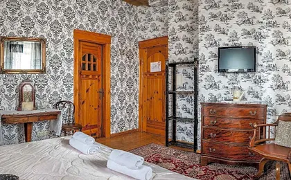 Pakruojis Manor Hotel Miller's house