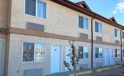Super 8 by Wyndham Kindersley