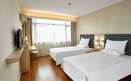 Hanting Hotel Changchun Jingyue Street