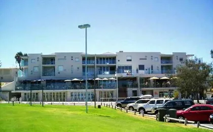Mullaloo Beach Hotel