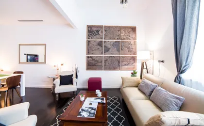 Rent In Rome - Flo's Apartment