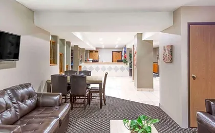 Super 8 by Wyndham Redding