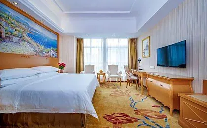 Vienna Hotel (Wuhan Wuhu Gaoche Subway Station)