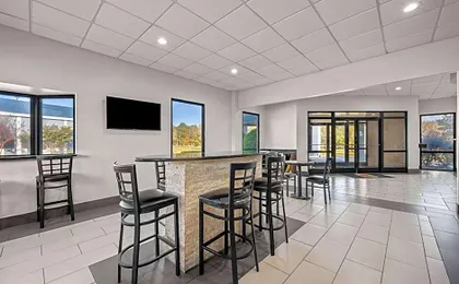 Super 8 by Wyndham Garysburg/Roanoke Rapids