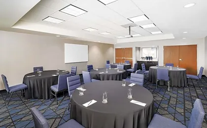 Courtyard by Marriott Phoenix Mesa Gateway Airport
