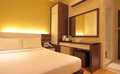 The V Hotel