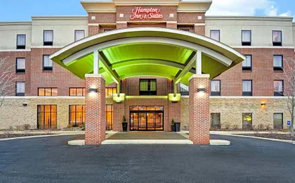Hampton Inn & Suites Detroit-Canton
